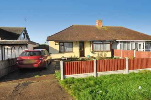 3 bedroom semi-detached bungalow for sale, Craven Avenue, Canvey Island