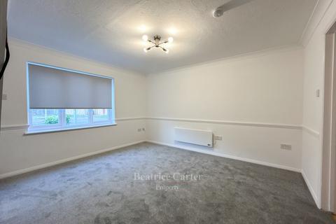 2 bedroom end of terrace house to rent, Falcon Way, Bury St. Edmunds IP28