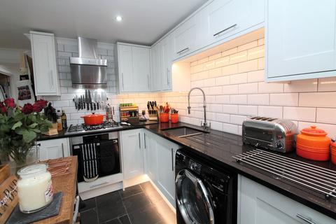 2 bedroom apartment to rent, North Drive, Hatfield, AL9