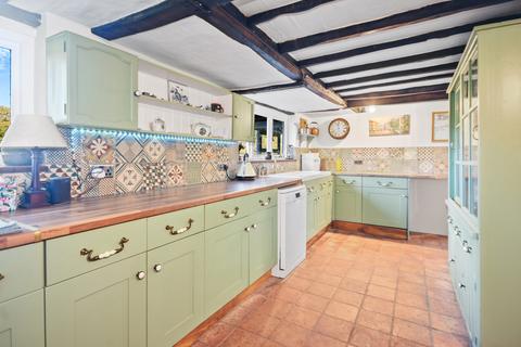 5 bedroom detached house for sale, Rural Peasmarsh, East Sussex