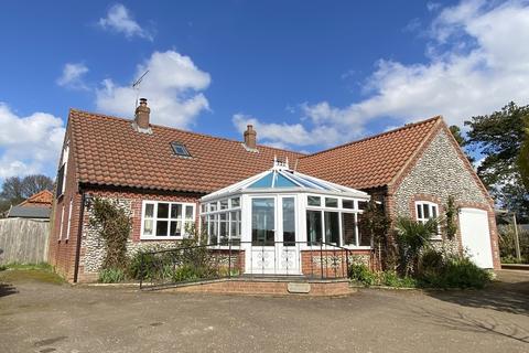 4 bedroom detached bungalow for sale, New Road, Holt NR25