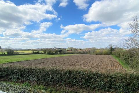 4 bedroom detached bungalow for sale, New Road, Holt NR25