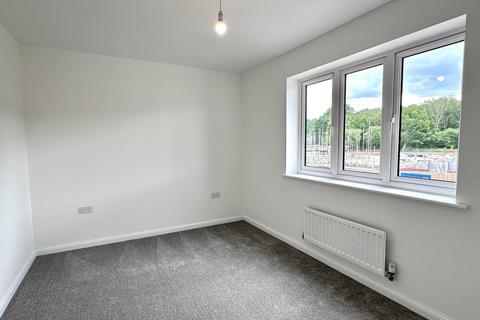 2 bedroom end of terrace house to rent, Whiteley Way, Southampton SO30