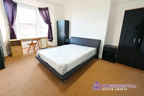 5 bedroom flat for sale, Spencer Street, Heaton NE6