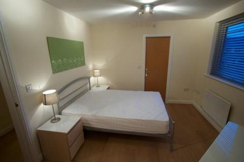 2 bedroom flat to rent, Bold Street, Hulme, Manchester, M15 5QH