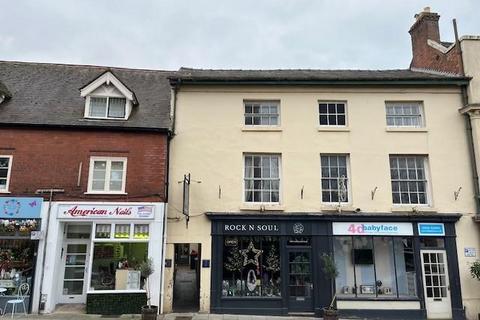 1 bedroom property to rent, Church House, 93 High Street