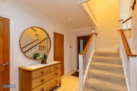 5 bedroom detached house for sale, Gordons Close, Taunton