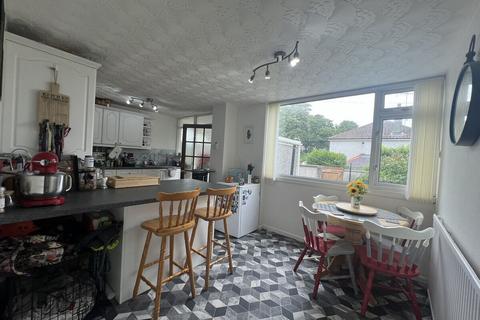 undefined, Bron Dinas, Llangefni, Anglesey, LL77