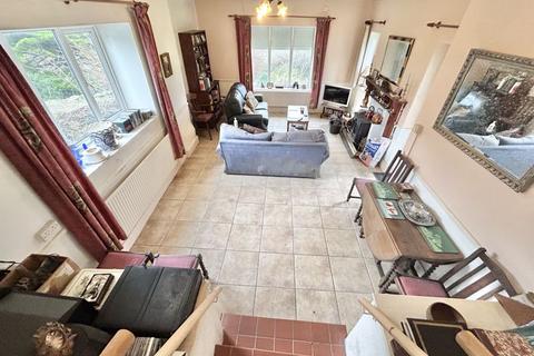 4 bedroom farm house for sale, Tyddyn Drain Isaf, Llanfairfechan