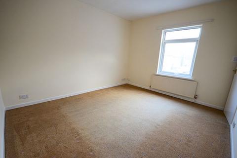 2 bedroom flat for sale, Holdenhurst Road, Bournemouth BH8