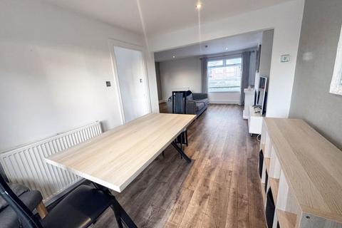 1 Breval Crescent, Clydebank, G81 6NZ