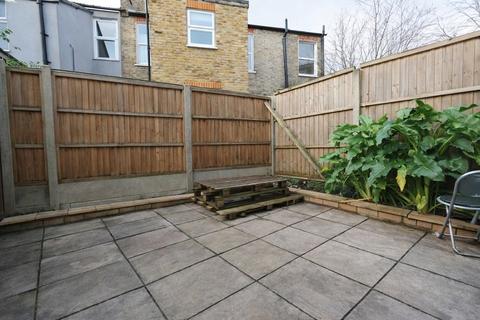 Property to rent, Arnold Road, Tottenham N15