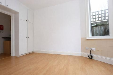 Property to rent, Arnold Road, Tottenham N15