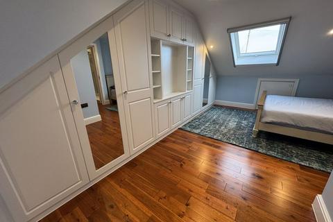 19 Manor Avenue, Northolt, UB5 5BZ