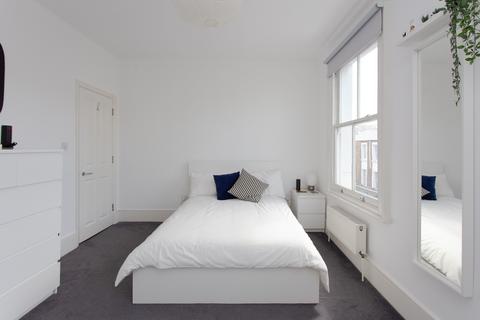 3 bedroom flat to rent, Portobello Road, W11