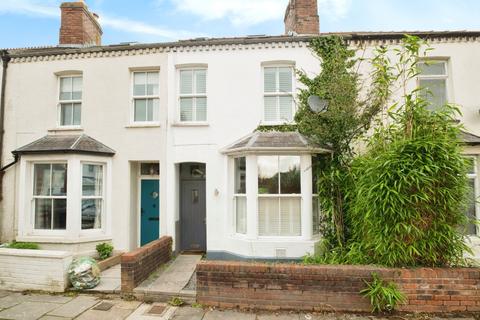 3 bedroom terraced house to rent, Iestyn Street, Pontcanna