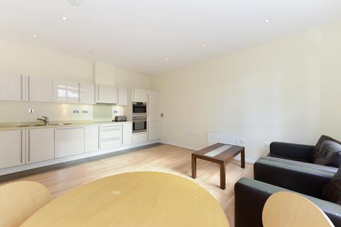 2 bedroom flat to rent, Bromyard House, W3