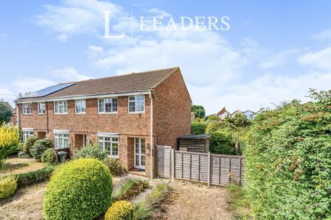 3 bedroom semi-detached house to rent, Windsor Road, Chichester PO19