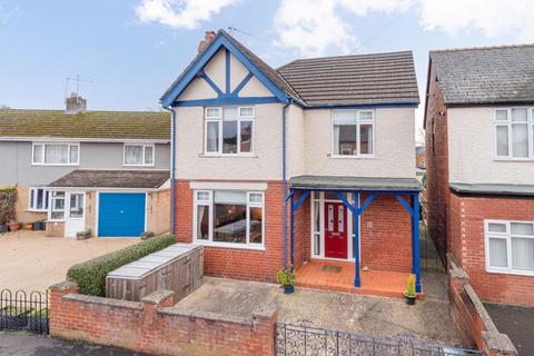 3 bedroom detached house for sale, Vyrnwy Road, Oswestry