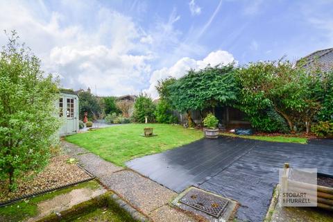 2 bedroom bungalow for sale, Crostwick Lane, Norwich NR10