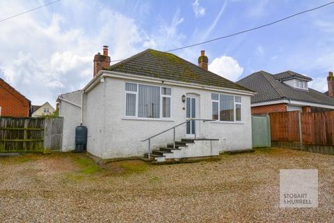 2 bedroom bungalow for sale, Crostwick Lane, Norwich NR10