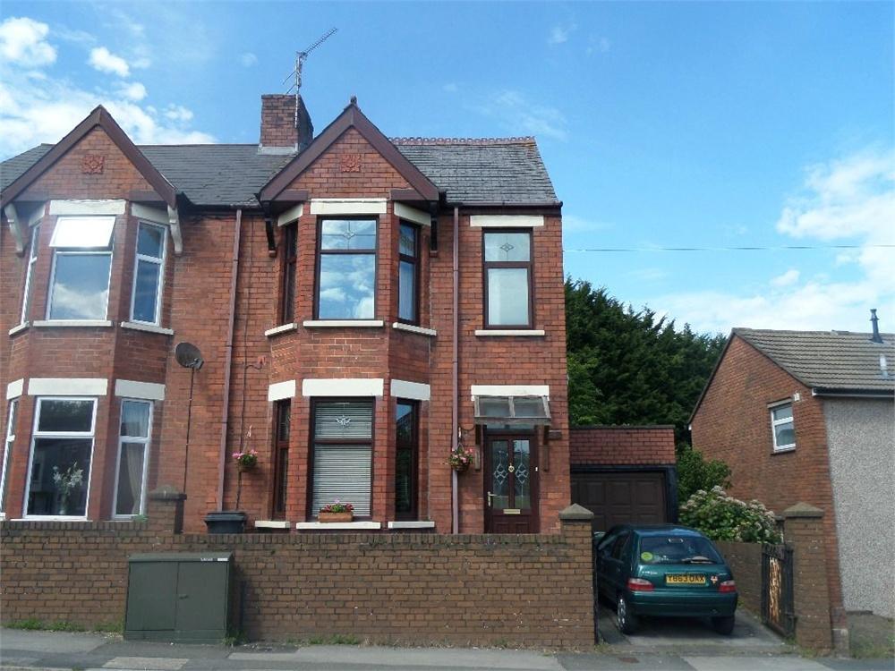Oakfield Road, Oakfield, Cwmbran 3 bed semidetached house £154,950