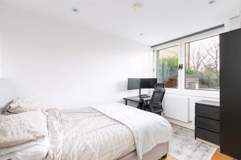 1 bedroom apartment for sale, South End, Croydon