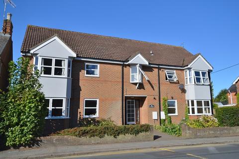 2 bedroom maisonette to rent, Aylesbury Road, Aylesbury HP22