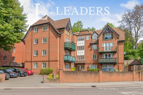 2 bedroom apartment to rent, Foxley Lane, Purley