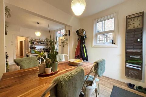 21 Burton Road, Hornsea, HU18 1QX
