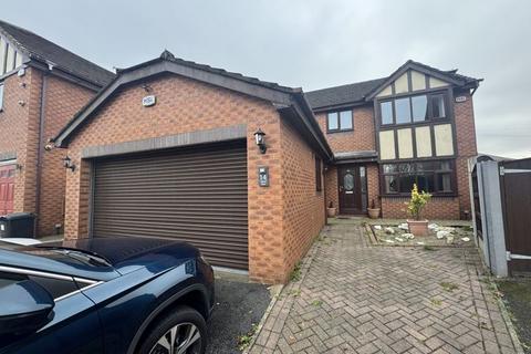 4 bedroom detached house to rent, Salford Road, Over Hulton