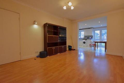 3 bedroom terraced house for sale, Spinnells Road, Rayners Lane