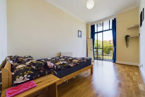 1 bedroom apartment to rent, Slipway House, London