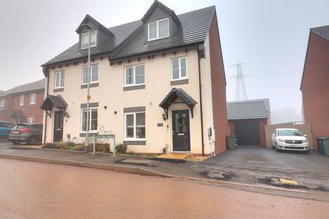 3 bedroom semi-detached house for sale, Hylton Road, Stafford ST16