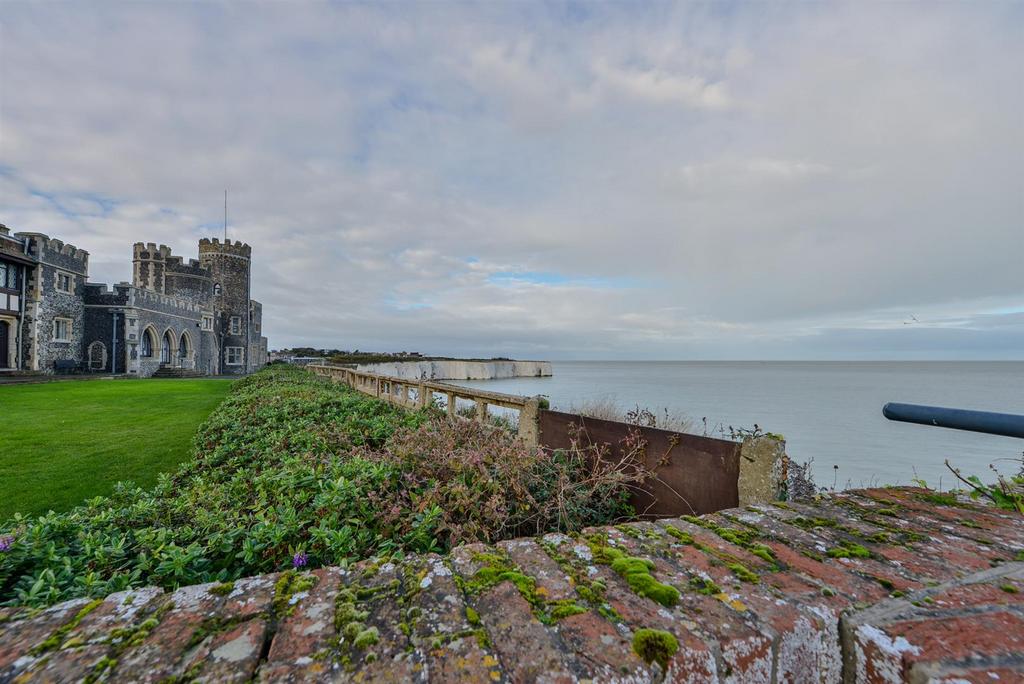 Castle View48.jpg