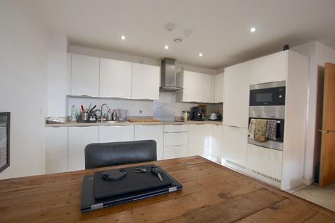 undefined, Ferry Court, Cardiff CF11