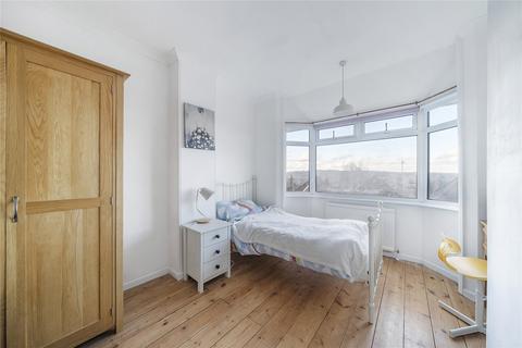 105 Cowick Hill, Exeter, EX2 9NJ