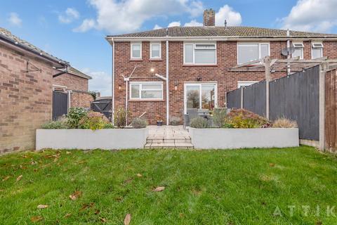 3 bedroom semi-detached house for sale, Kennedy Avenue, Halesworth