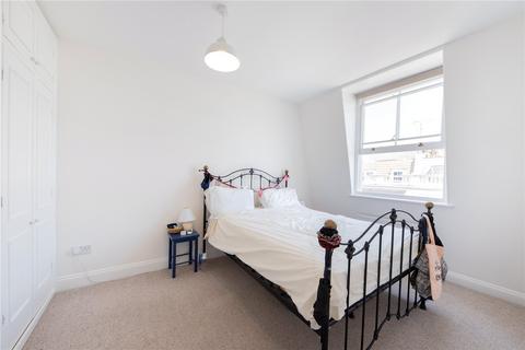 2 bedroom apartment to rent, London W2