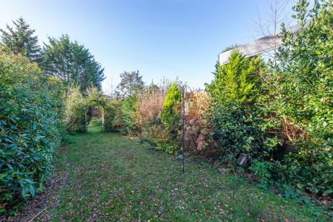 4 Broughton Road, Orpington, BR6 8EQ