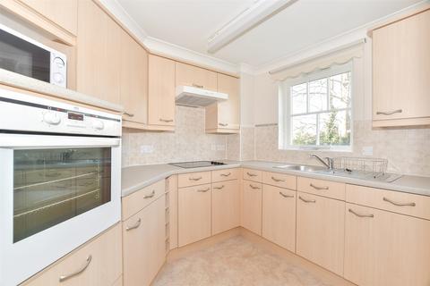 1 bedroom flat for sale, Massetts Road, Horley, Surrey