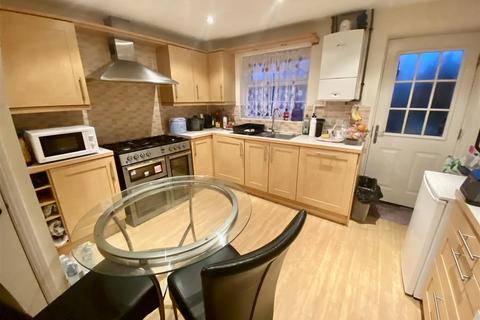 4 bedroom semi-detached house for sale, Alderley Road, Swindon SN25