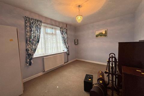 132 Croham Valley Road, South Croydon, CR2 7RA