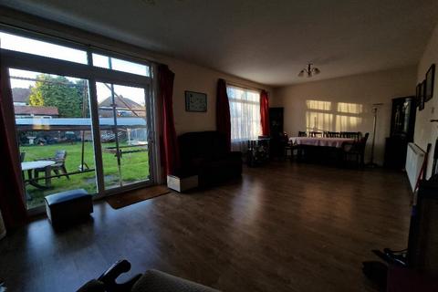 4 bedroom semi-detached house for sale, Arlington Road, Southend-on-Sea, Essex, SS2 4UN