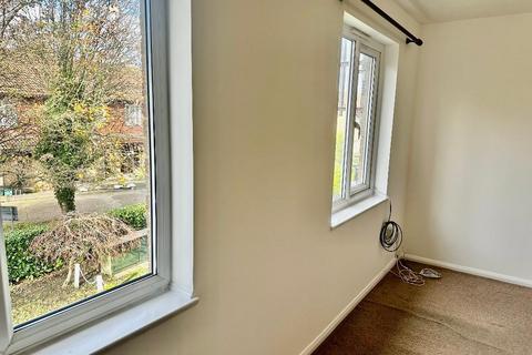 1 bedroom flat for sale, Taylor Close, Orpington, Kent, BR6 9UH