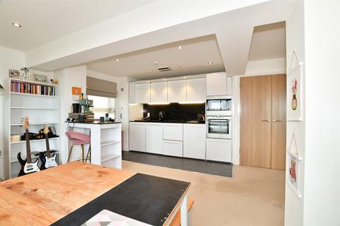 2 bedroom apartment for sale, Longridge Avenue, Saltdean, Brighton, East Sussex