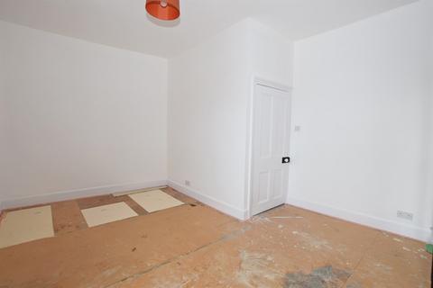 2 bedroom flat to rent, London Road, Bognor Regis, PO21