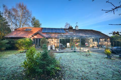 8 Harborough Gorse, West Chiltington, Pulborough, RH20 2RU