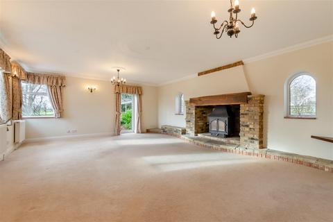 5 bedroom detached bungalow for sale, Oaklands, Headcorn Road, Sutton Valance