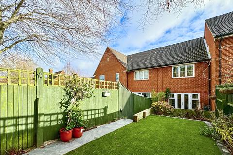 2 bedroom terraced house for sale, Hawthorn Park, Swanley, Kent, BR8